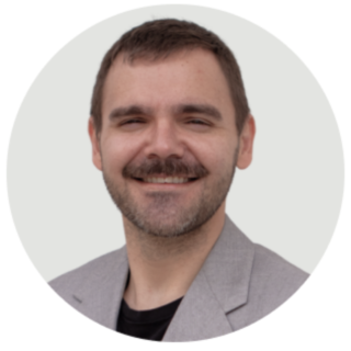 Dr. Gustavo Macedo